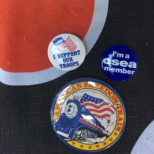 Vintage pin back buttons (3)